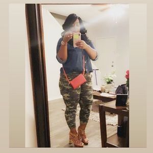 Instagram- StyledByElbony_Nicole FB: lovelyelbony